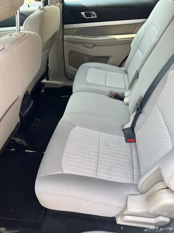 اكسبلورر 2018 نظيف V6 دبل تنفس طبيعي 22