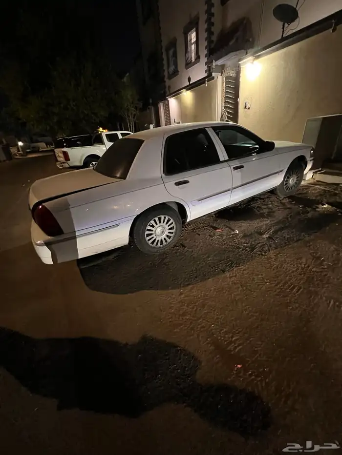 يوجد فورد مركيز 2008 1