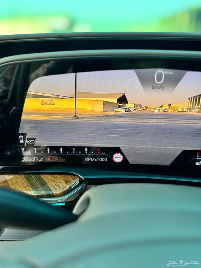 للبيع كاديلاك اسكاليد 2023 - فل كامل بحالة الوكاله 12