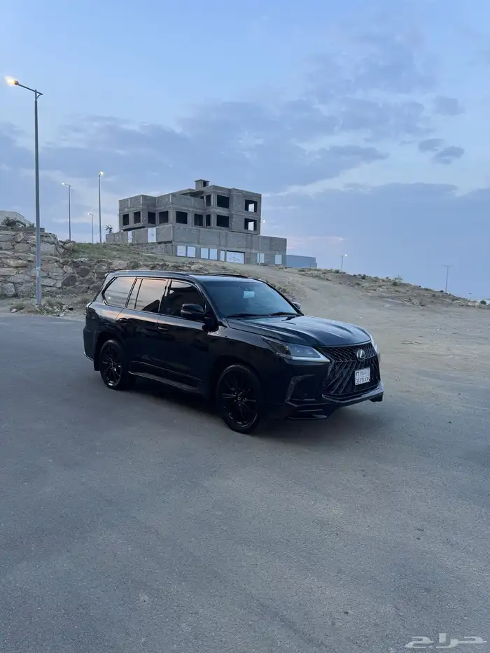 لكزس 2019 بلاك اديشن 5