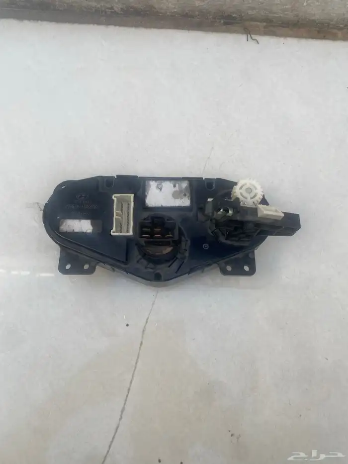 نور امامي كامري 2012 ومفتاح مكيف اكسنت 2010 5