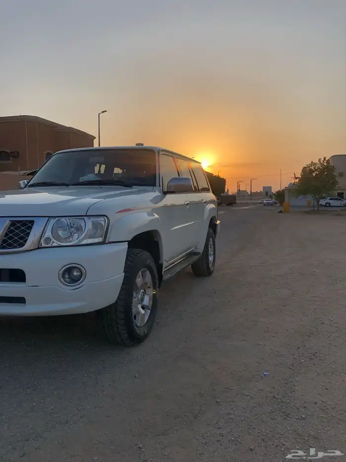 باترول فتك لؤلؤي داخلي بيج مديل 2009 نظيييف 10