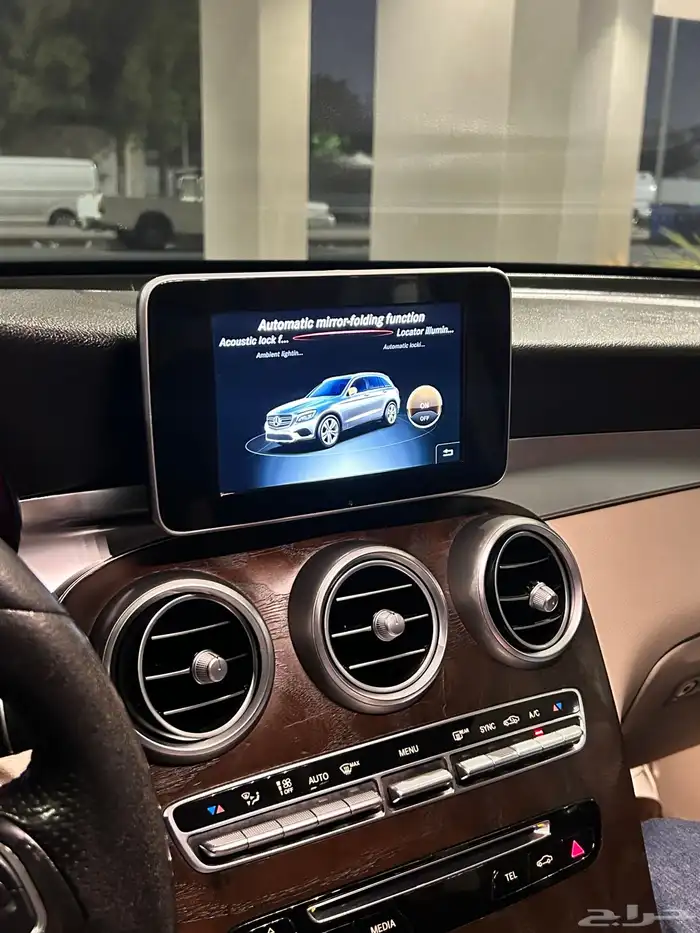 مرسيدس GLC250 2018 للبيع 12