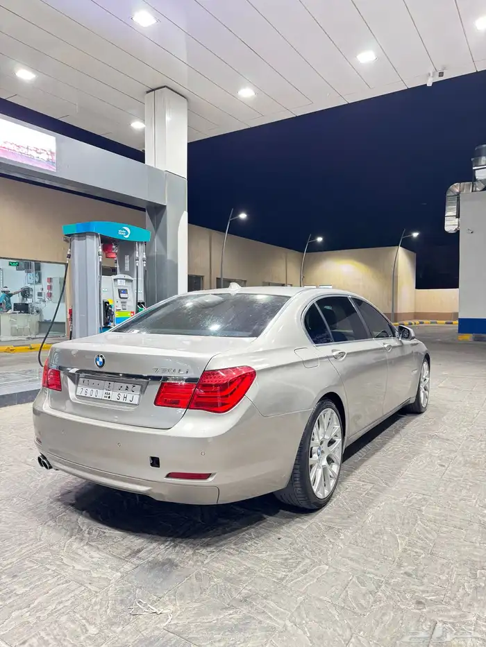 بي ام دبليو 2012 للبيع 2