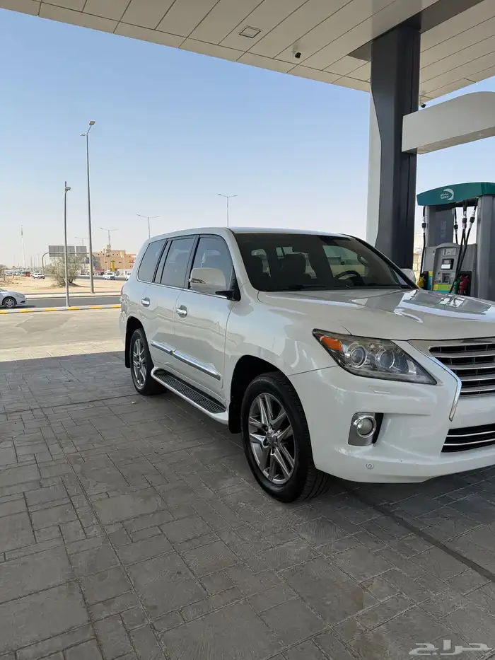 لكزس 2012 فل كامل سعودي 1