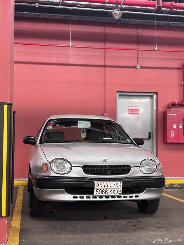 كورولا مخزنه مديل 99ماشية 86 الف 2