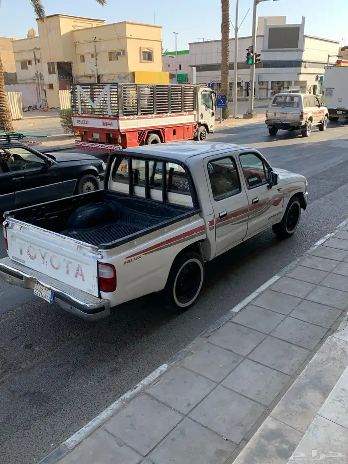 للبيع هايلكس 2003 2