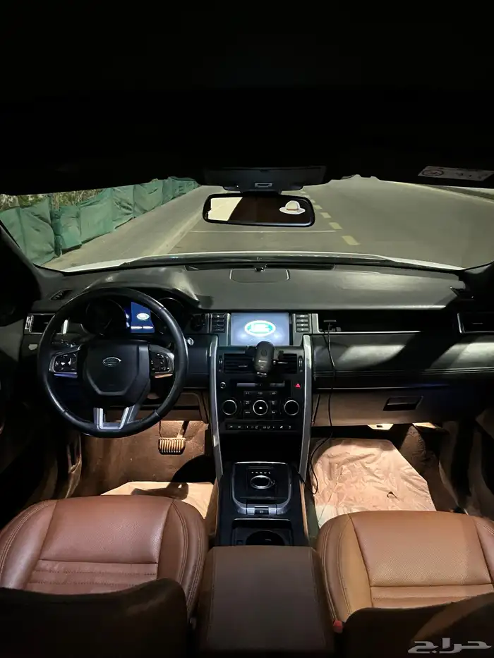 لاند روفر 2016 15