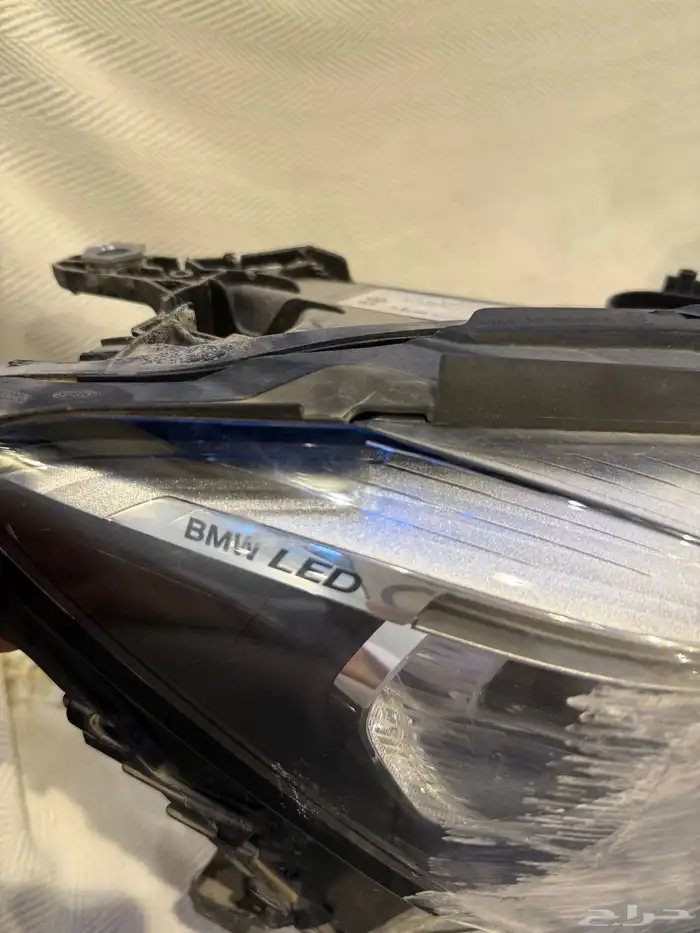 للبيع شمعة BMW730 2022 وشمعة لكزز NX350 2025 2
