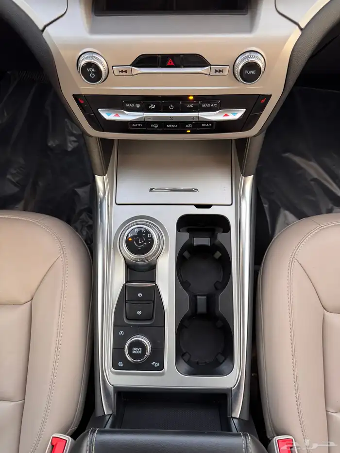 اكسبلورر 2022 فل XLT دبل جلد بانوراما عداد قليل 38