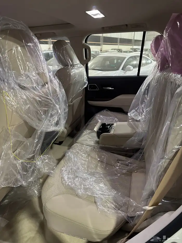 تويوتا لاندكروزر GXR-S بنزين 2025 9