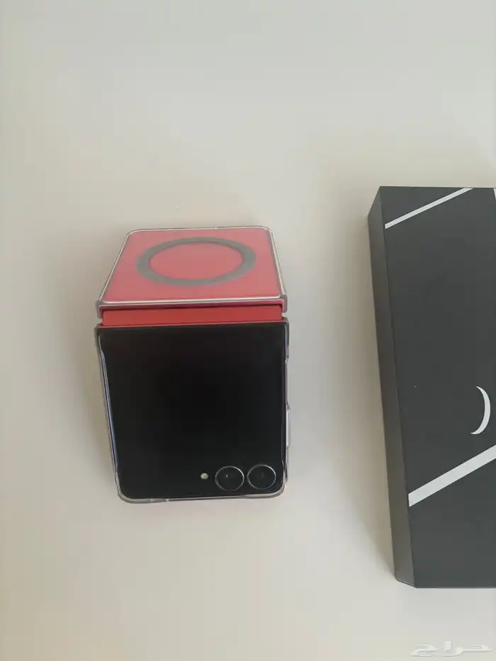 جوال سامسونج Z Flip 7 للبيع 11