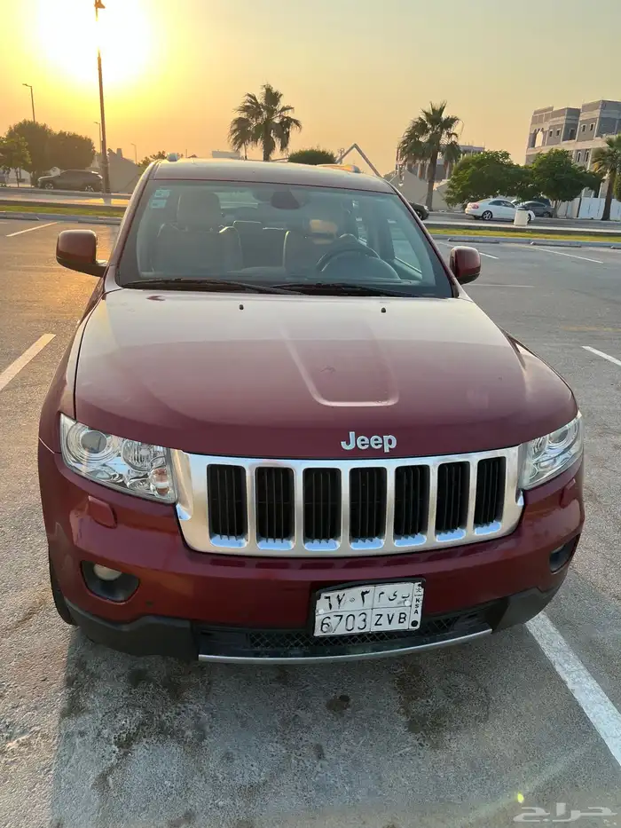 جيب جراند شيروكي ليميتد 2012 ( فابريكا ) ممشي 136 500 كم 21