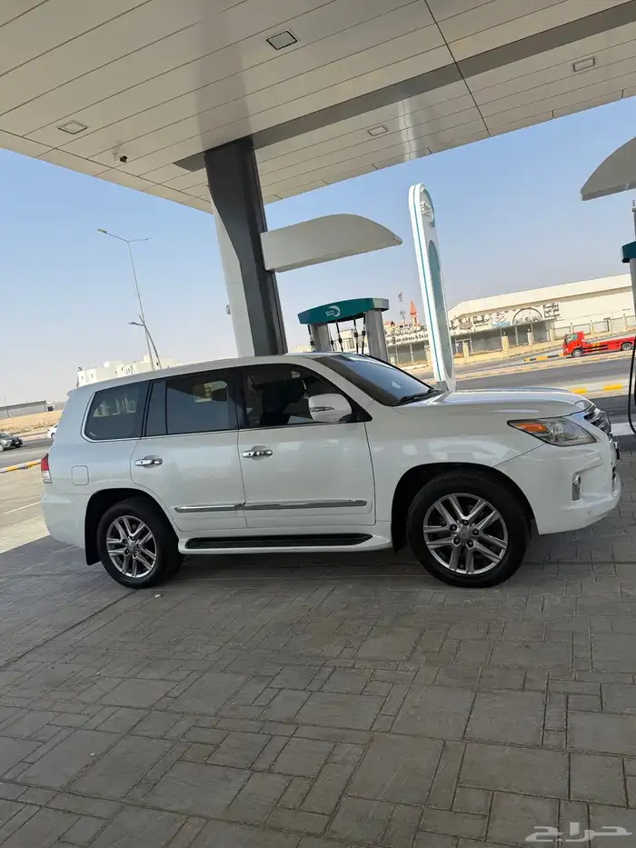 لكزس 2012 فل كامل سعودي 5