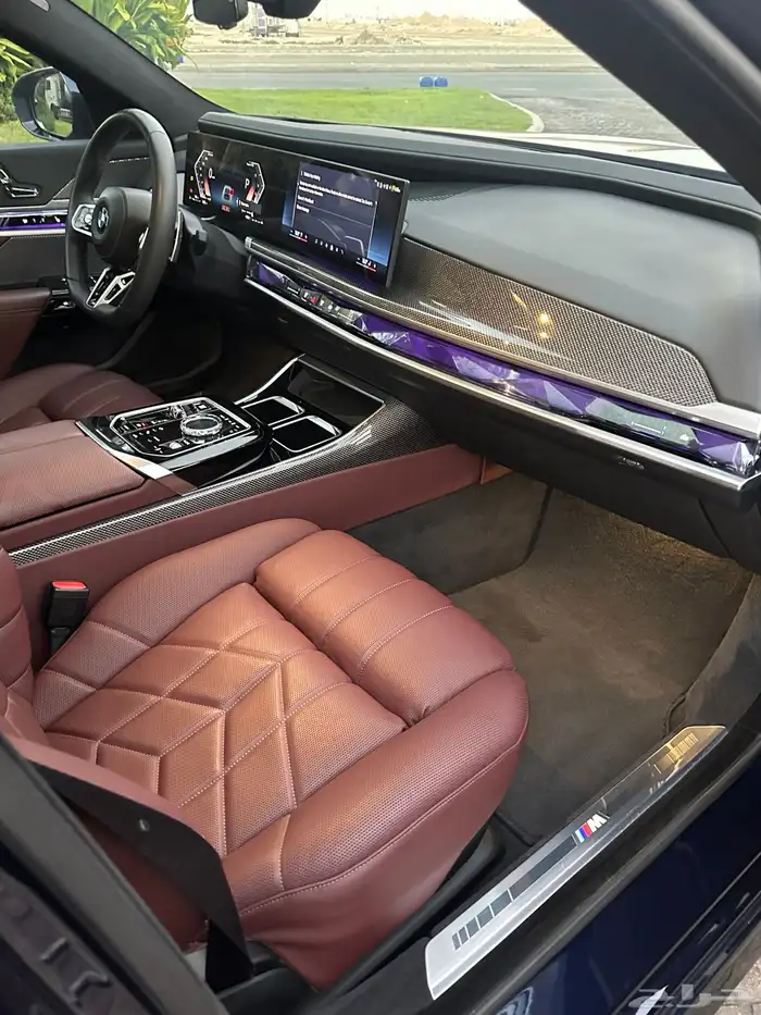 للبيع BMW 740 الناغي 2023 12