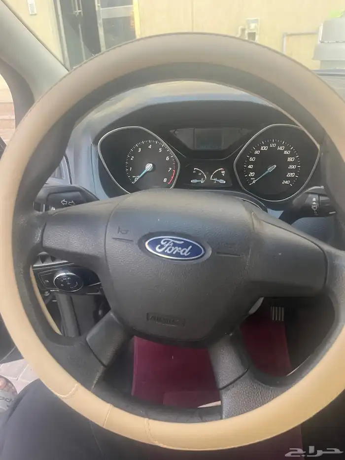 فورد فوكس موديل 2012 للبيع 4