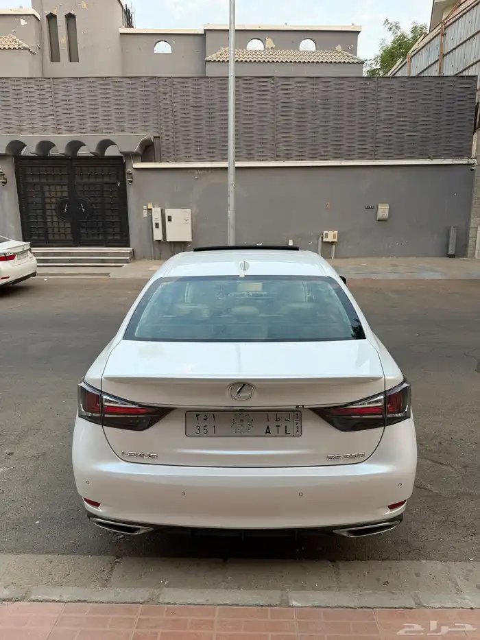 لكزس GS350 سعودي 11