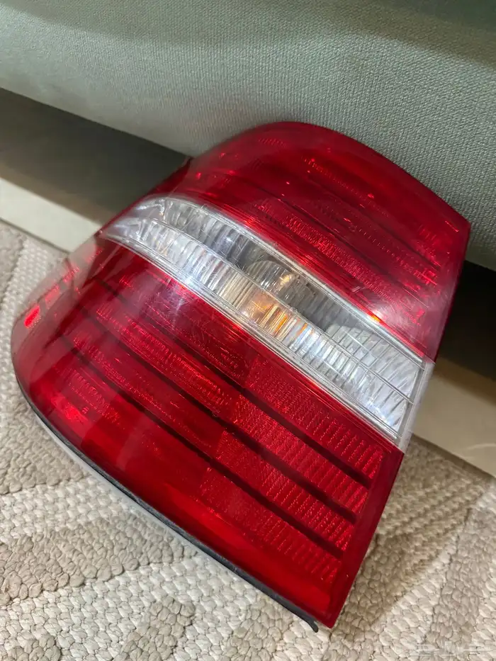 للبيع اسطبات طقم اصلي لكزس 430 مديل 2004-2006 4