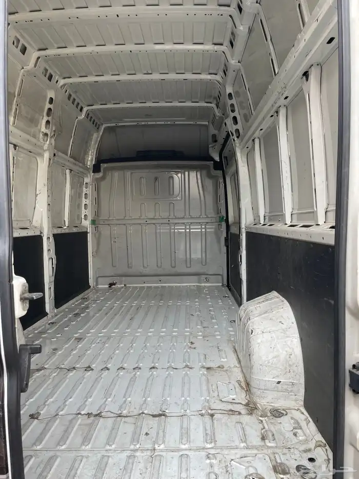 بيجو فان بضاعه. 2019 4