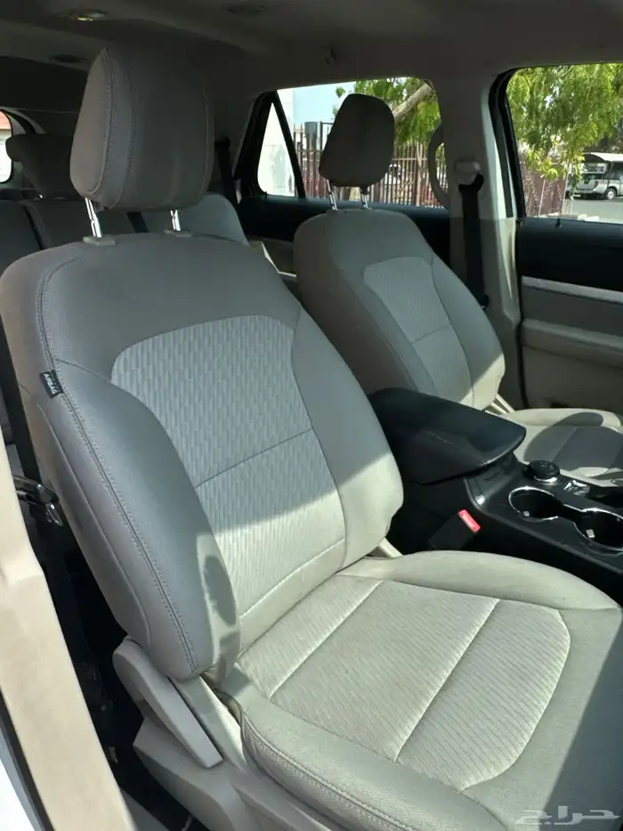 اكسبلورر 2018 نظيف V6 دبل تنفس طبيعي 36