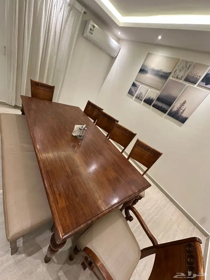 طاولة طعام 2