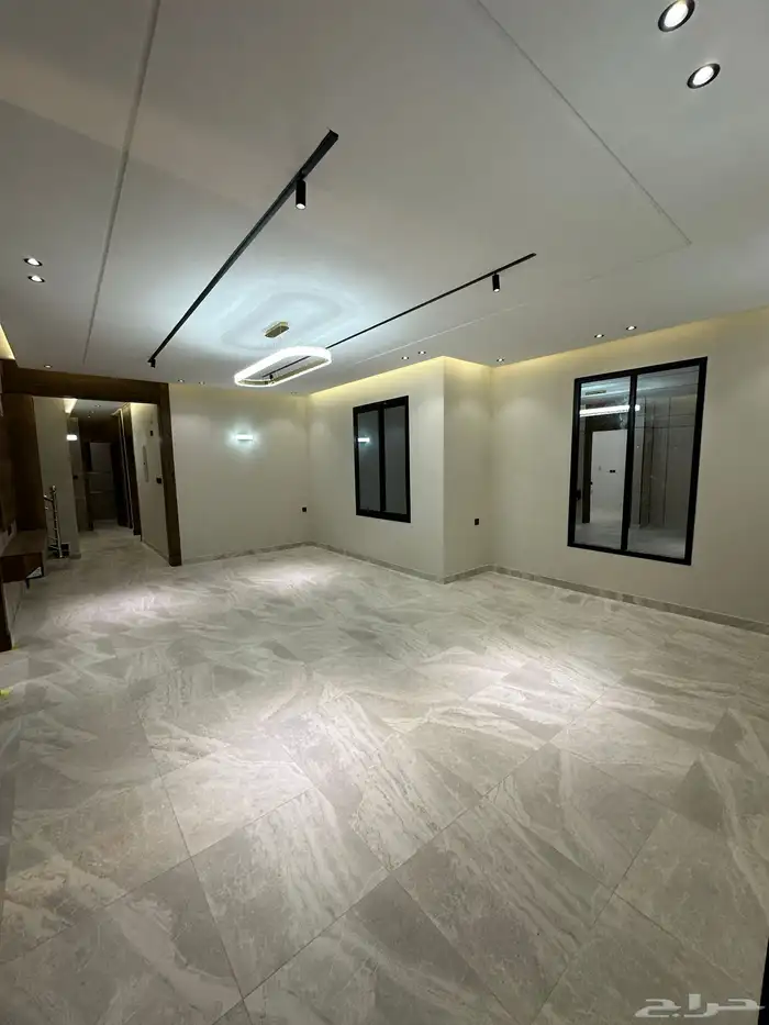 للبيع شقق ارضي وعلوي مودرن بحي البديع ابها 4