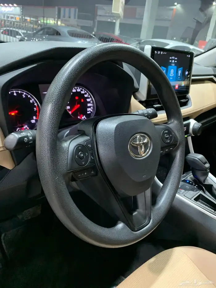 تويوتا رافور 2022 8