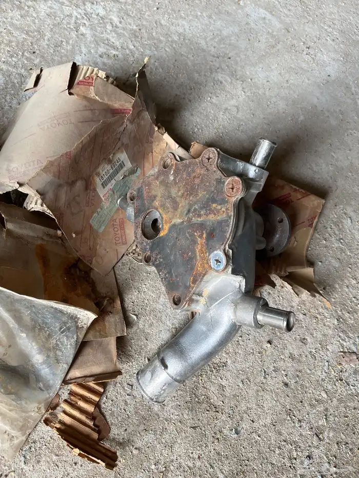 طرمبة مويه صالون 92 90 1