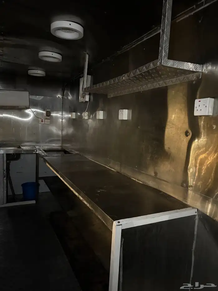 فود ترك للايجار 4 2 3