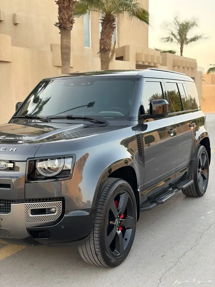 ديفندر اكس داينمك 6 سلندر 2023 (مخزن ماشي 22 الف) تحت الضمان 3