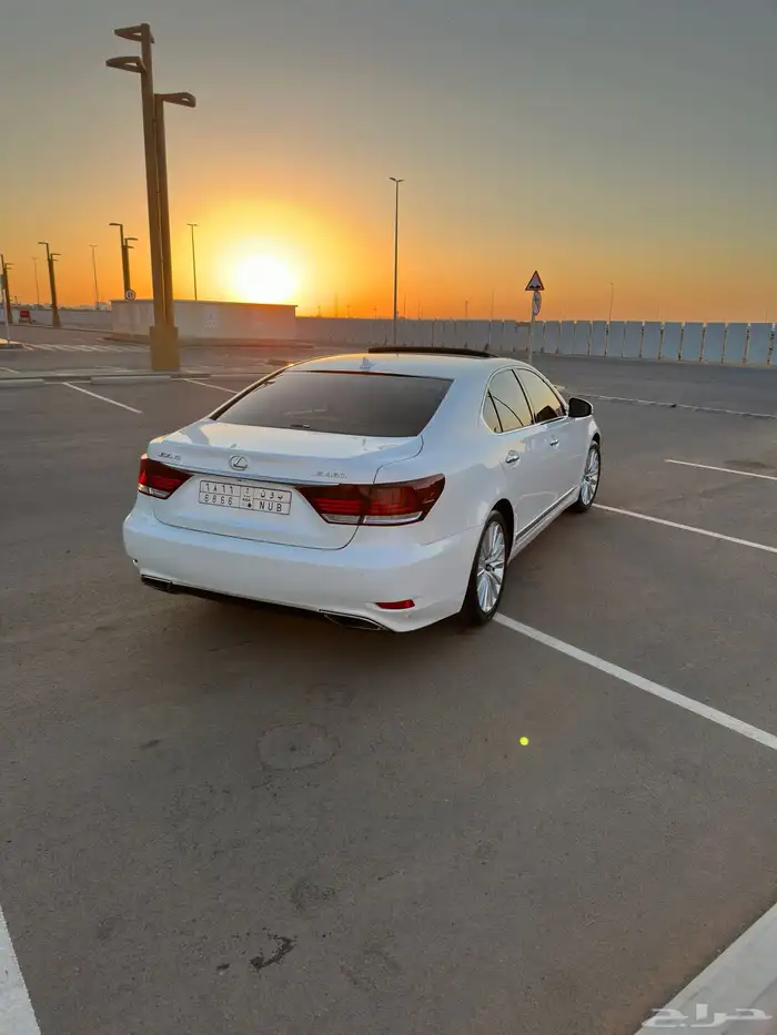 لكزس LS 460 2013 وارد عبداللطيف جميل شورت ( ممشى قليل) 4