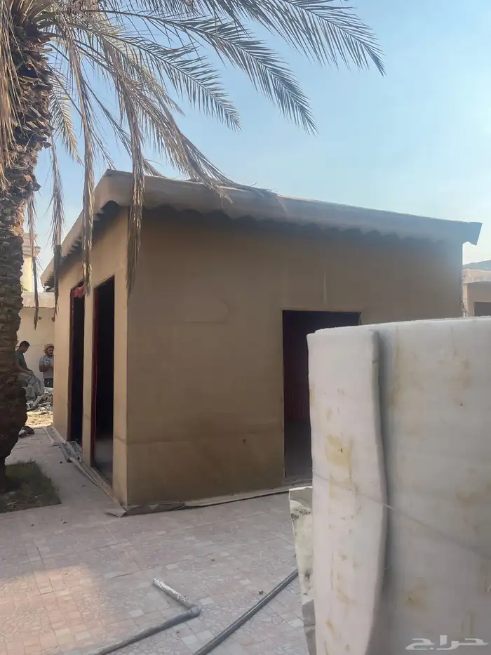 خيمه مدري كم مقاسها اول واحد يدق ياخذها و فيها بييبان 0