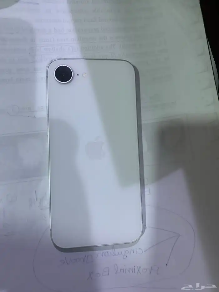 آيفون 16e مساحه128جيجا 5