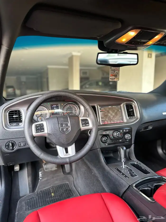 للبيع دوج تشارجر 2014 _V8 8