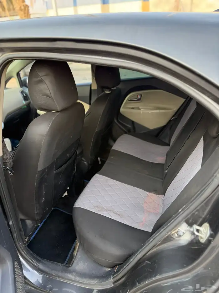 كيا ريو هاتش باك 2014 13