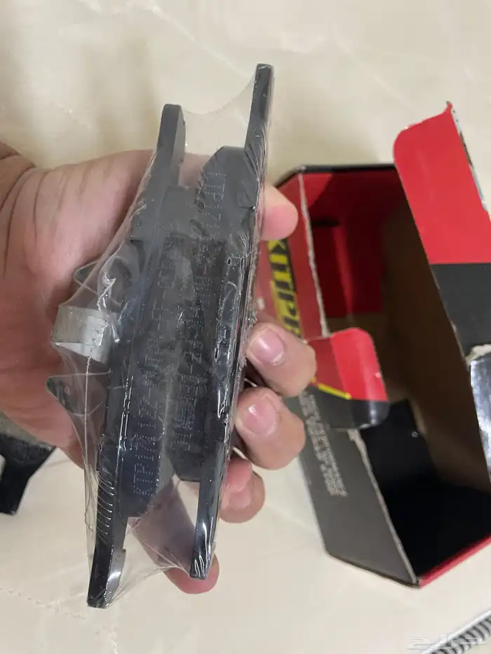 فحمات جديدة امامي و كراسي مساعدات جديدة امامي فورد فوكس 4