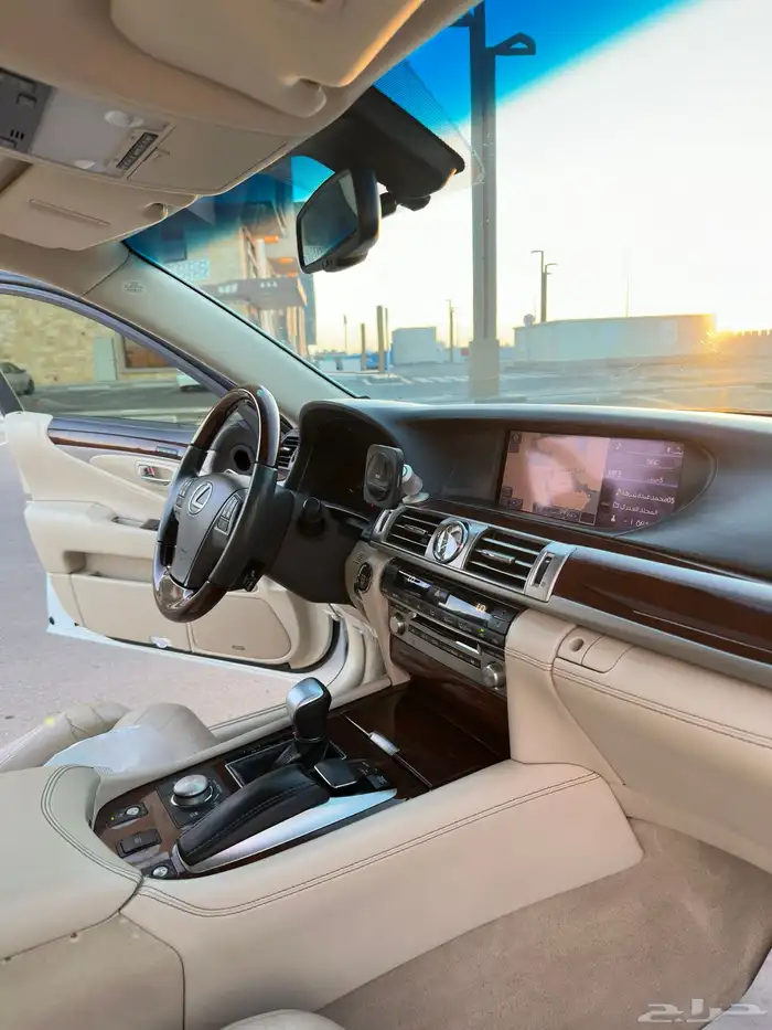لكزس LS 460 2013 وارد عبداللطيف جميل شورت ( ممشى قليل) 15