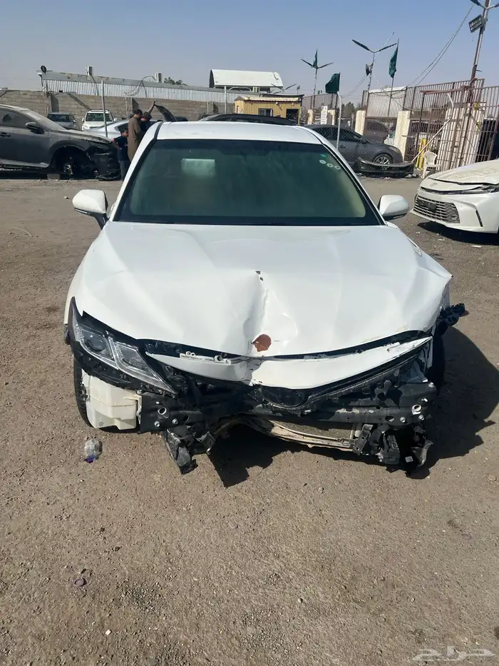 كامري 2023 LE مصدوم استاندر 13