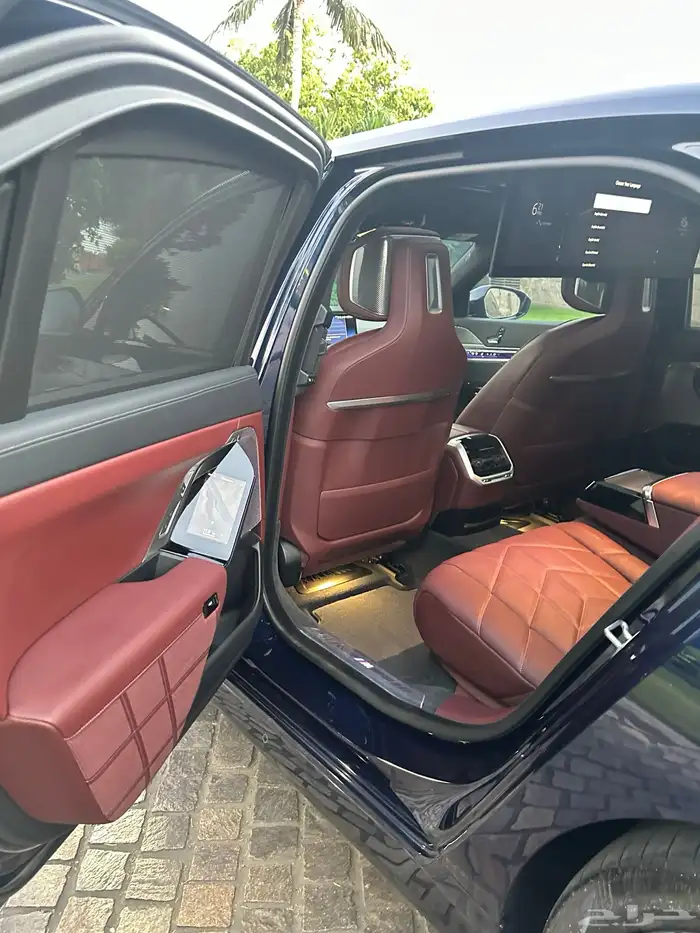 للبيع BMW 740 الناغي 2023 8
