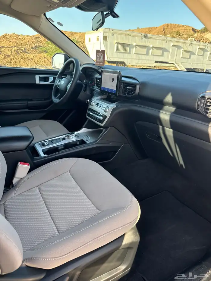 اكسبلورر 2021 نظيف V6 تنفس طبيعي دبل 35