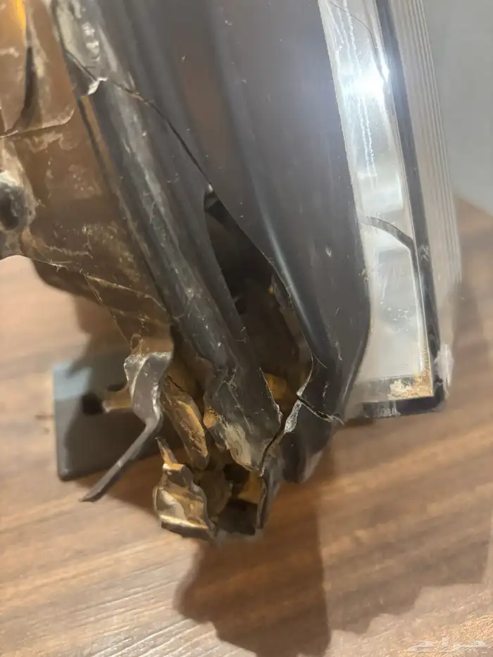 شمعة  جيب نيسان باترول بلاتنيوم 5