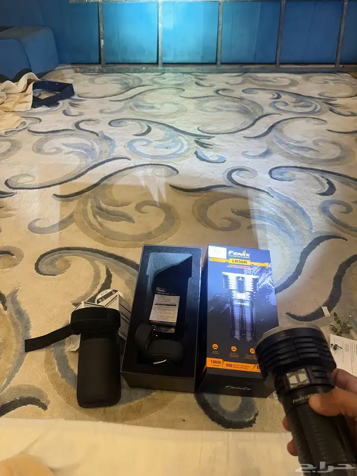 كشاف فنكس ( FENIX ) LR50R 3