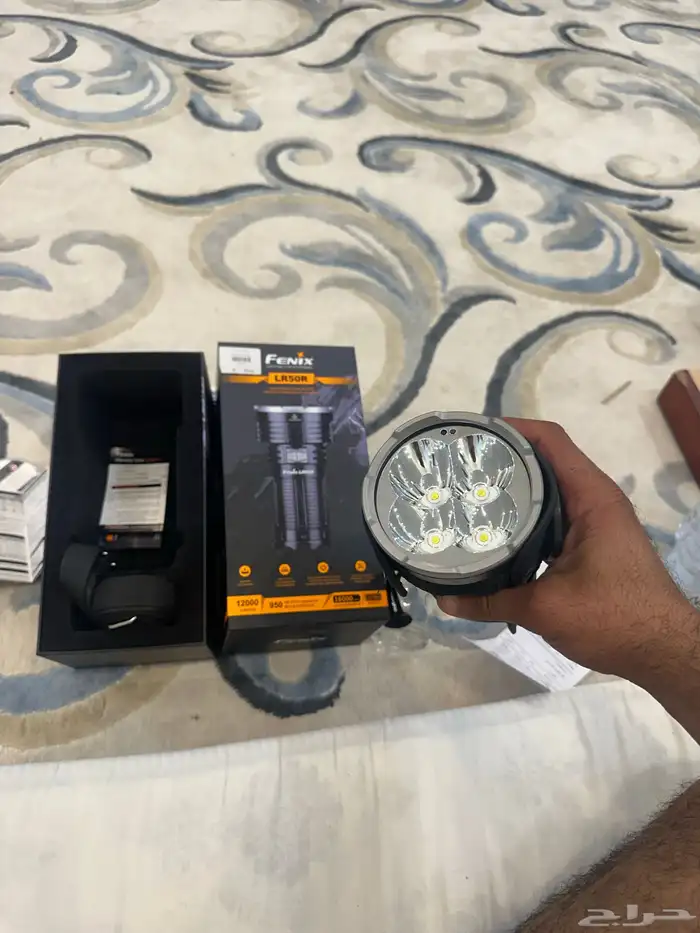 كشاف فنكس ( FENIX ) LR50R 2