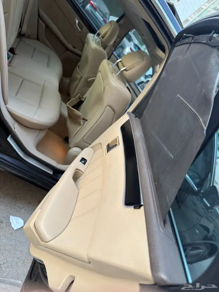 مرسيدس e-class للبيع واقبل البدل 8