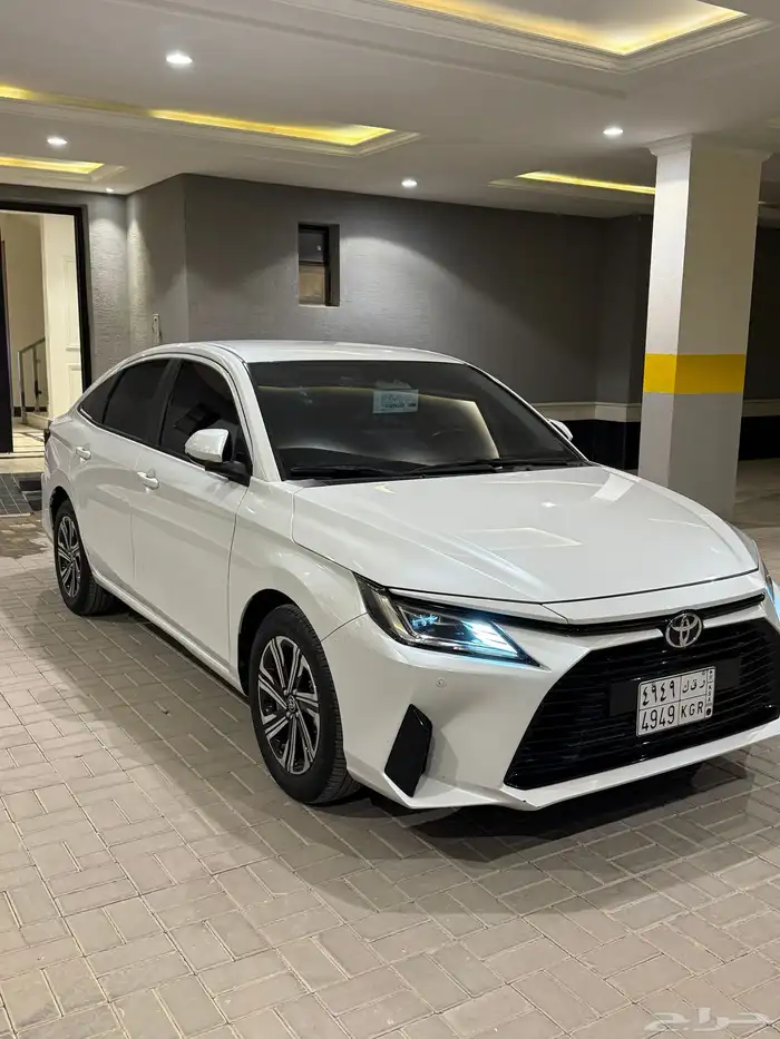 يارس 2024 فل كامل اعلى فئة شرط الفحص بحالة الوكالة 6