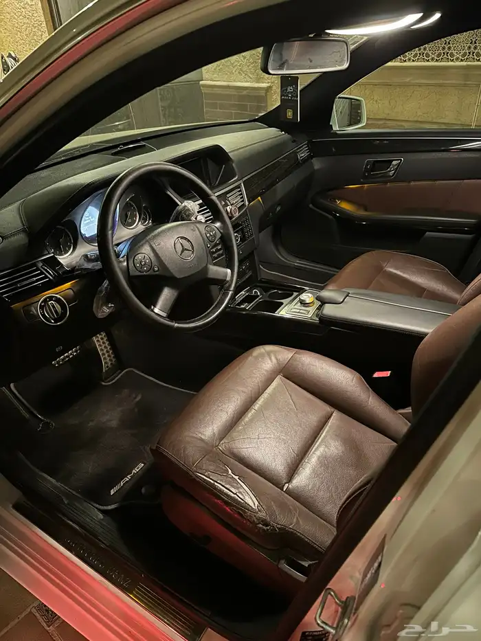 مرسيدس E300 موديل 2011 AMG 5