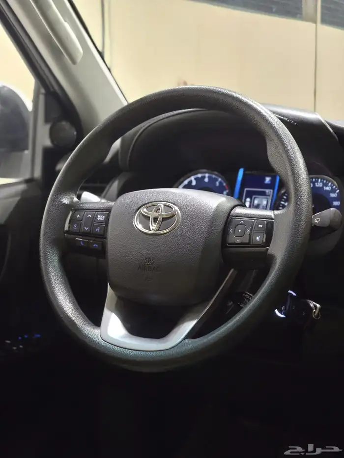 تويوتا فورتشنر موديل 2023 بحالة الوكالة 13