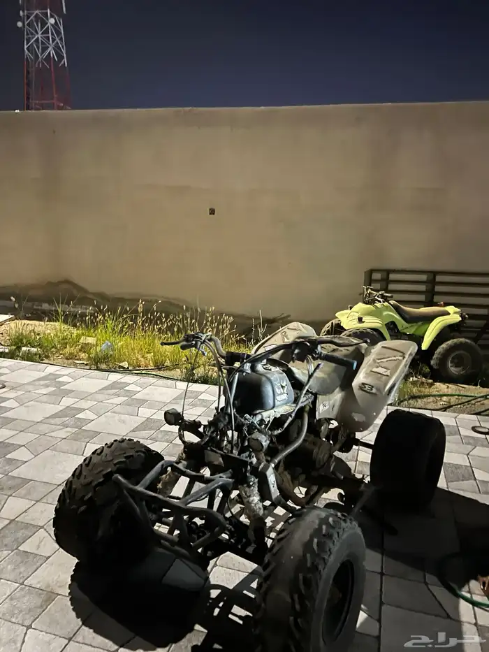 دباب اربع كفرات معدل مركب عليه مكينة ريس 250 2