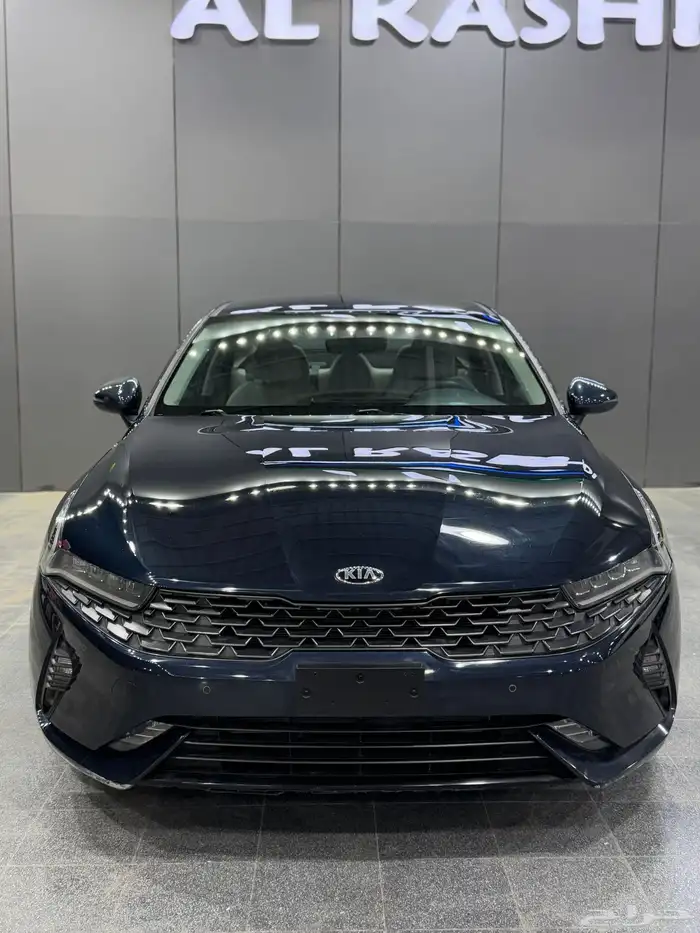 كيا K5 مطور 2021 كحلي لدى معرض(عبيد الرشيدي) 12