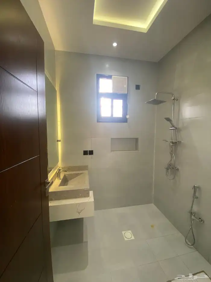 للبيع روف علوي مع ملحق تشطيب فاخر من 670 الف 17